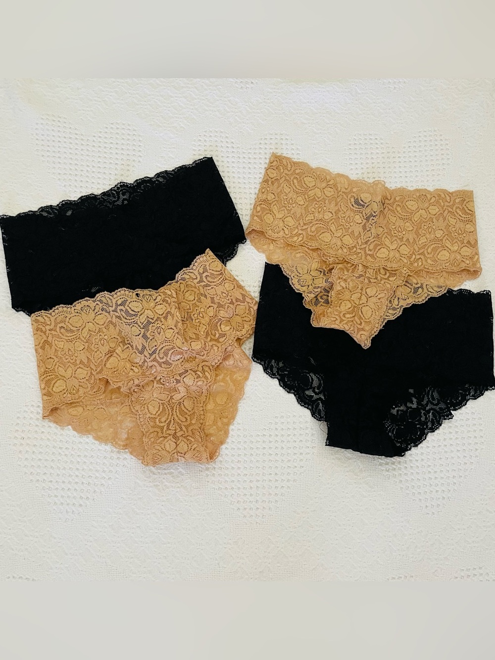 BUNDLE (4) Quince Lace Panties Undies Size Small NWOT Black Beige